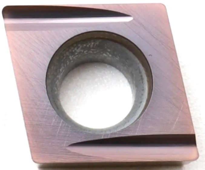 CCGT060202R-U LF6018 токарная пластина Deskar