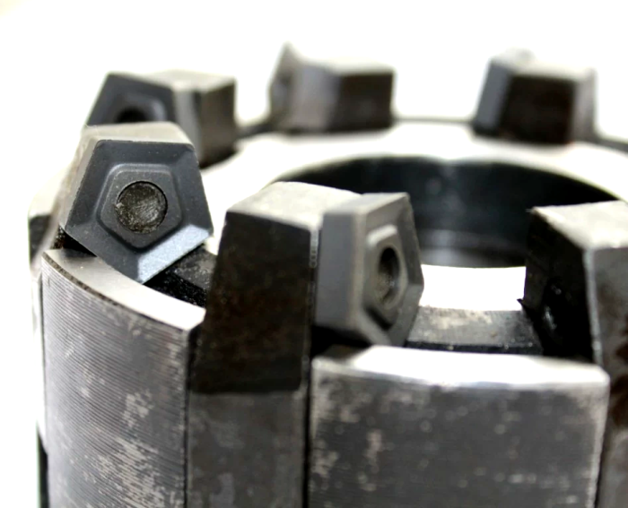 Фото Фреза торцевая насадная 200 с мех.кр. 5-ти гран. пластин 2214-0277 без пластин