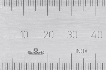 Прецизионная стальная линейка нержавеющая, градуировка лазером 300 мм