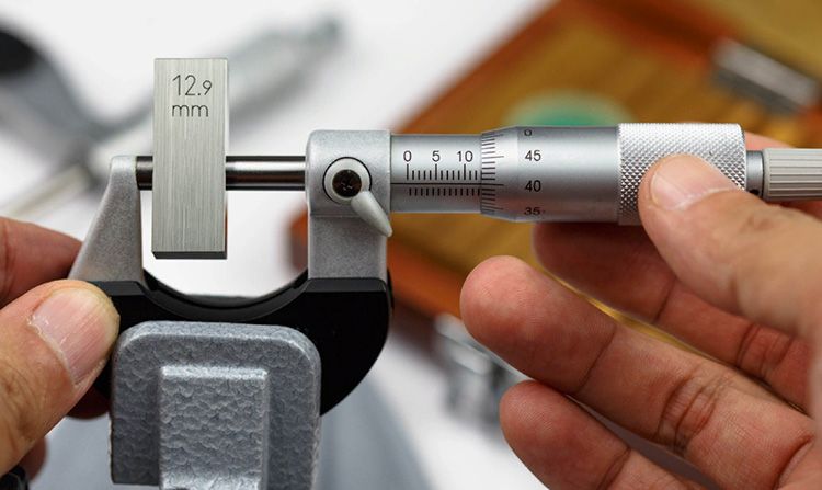 Проверка точности показаний при помощи образца