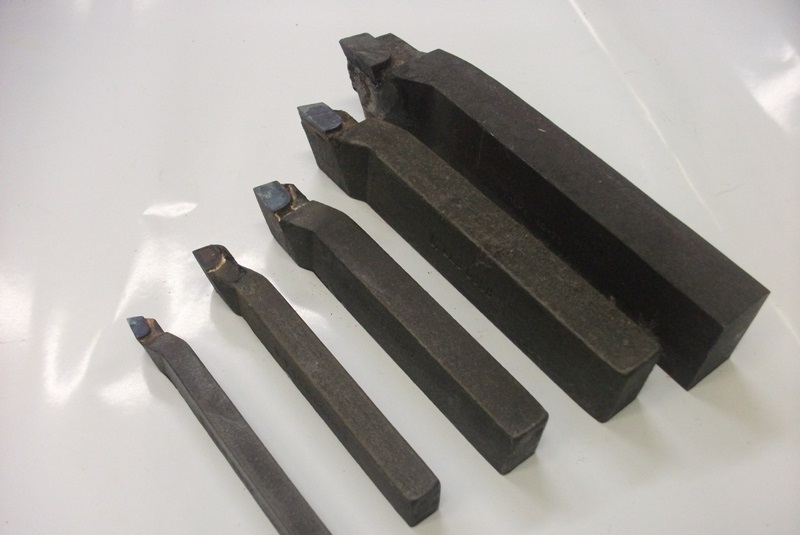 Прямые проходные токарные резцы