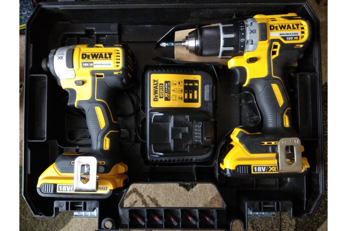 Комплект поставки DeWALT DCD791D2