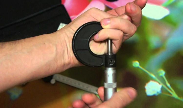 Настройка микрометра на ноль