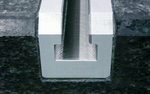 Фото 0 товара Направляющий и зажимной T-паз включая установку 800 мм