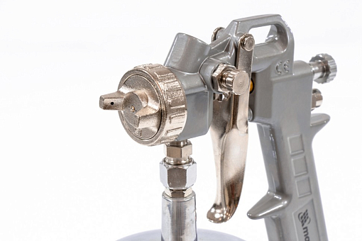 Фото 1 товара Краскораспылитель пневм. с нижним бачком V 1, 0 л, сопло D 1.2, 1.5 и 1.8 мм Matrix