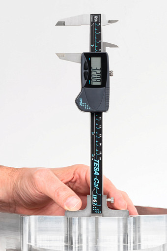 Фото 4 товара Штангенциркуль с цифр. отсчетным устройством TESA-CAL IP67 150 мм