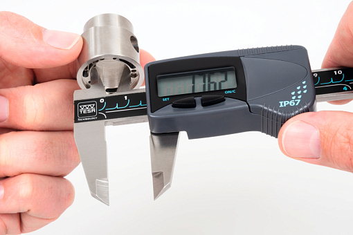 Фото 2 товара Штангенциркуль с цифр. отсчетным устройством TESA-CAL IP67 150 мм
