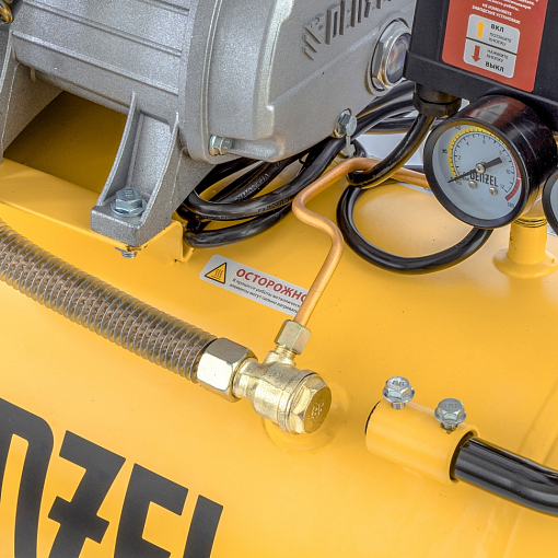 Фото 8 товара Компрессор воздушный DKV2200/50, Х-PRO 2,2 кВт, 400 л/мин, 50 л Denzel