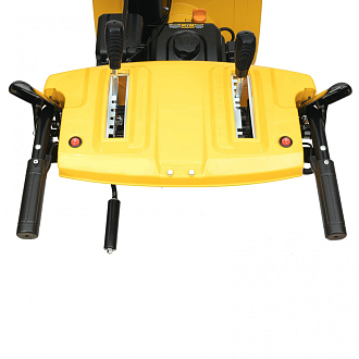 Бензиновая снегоуборочная машина SBM 610S PRO, 212 cc, электростартер, фара, обогрев Denzel - фото 3