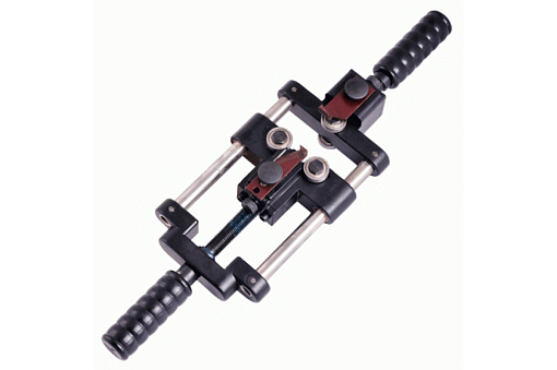 Фото 1 товара Приспособление для разделки высоковольтного кабеля d 40-90мм ВХ 90 в деревянном футляре