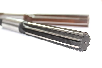 Развертка 1,5 Н10 ручная ц/х Р6М5 Sekira - фото 2